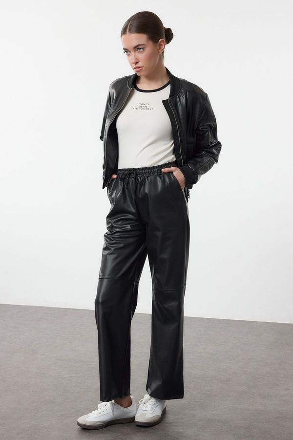 Trendyol Trendyol Black Elastic Waist Wide Leg Trousers