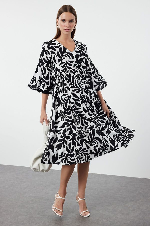 Trendyol Trendyol Black Floral Patterned Wide Cut V-Neck Woven Dress