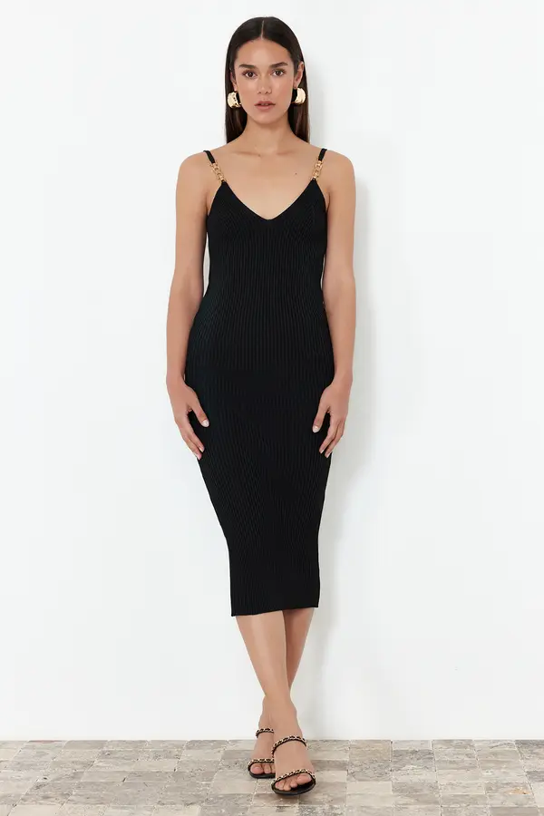 Trendyol Trendyol Black Midi Knitwear Dress With Metal Accessory Detail