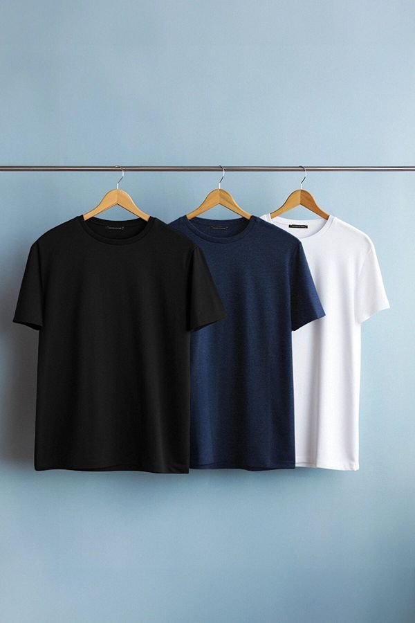 Trendyol Trendyol Black-Navy Blue-White Plus Size 3-Pack Regular/Normal Fit Basic 100% Cotton T-Shirt
