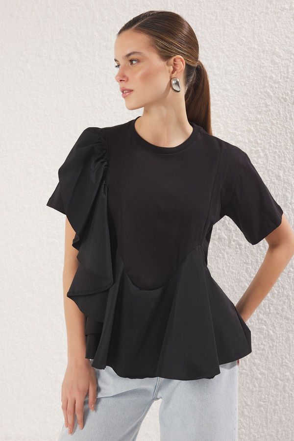 Trendyol Trendyol Black Poplin Ruffle Detail Regular Cut Knitted Blouse