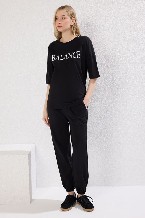 Trendyol Trendyol Black Slogan Printed Knitted T-shirt Trousers Top-Bottom Set