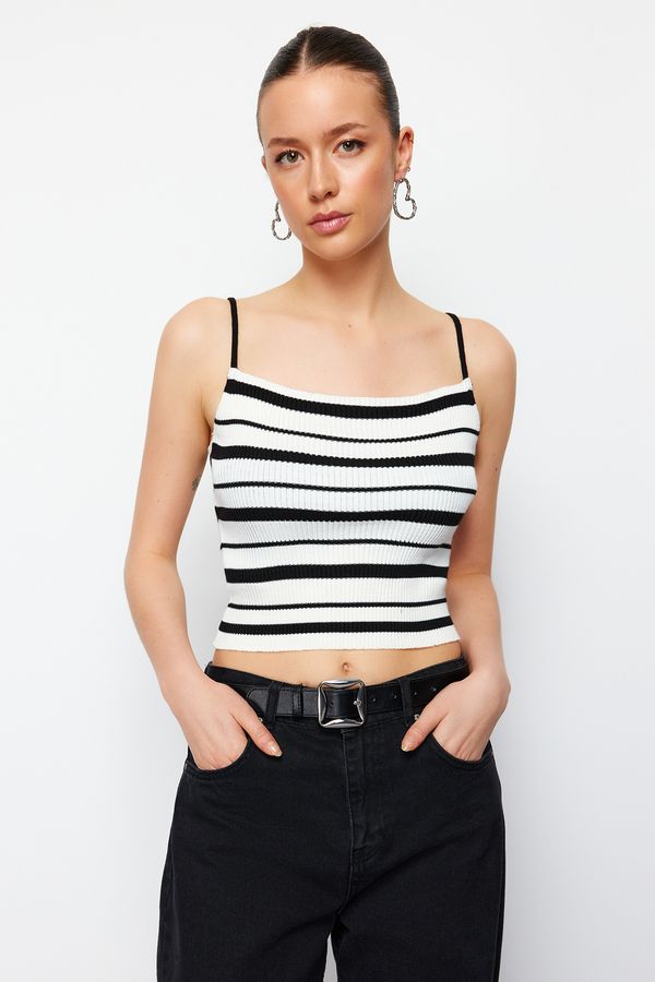 Trendyol Trendyol Black Strap Crop Knitwear Blouse
