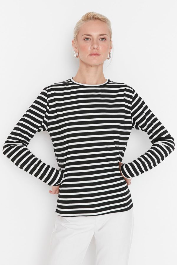 Trendyol Trendyol Black Striped Regular/Normal fit Basic Crew Neck Knitted T-Shirt