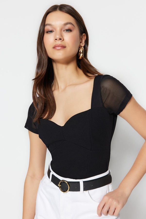 Trendyol Trendyol Black Tulle Detailed Sweetheart Neck Crepe Knitted Body With Snaps