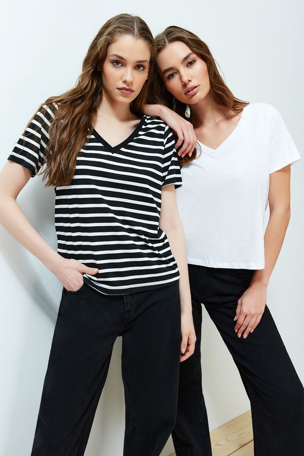 Trendyol Trendyol Black-White 2-Pack 100% Cotton V-Neck Knitted T-Shirt