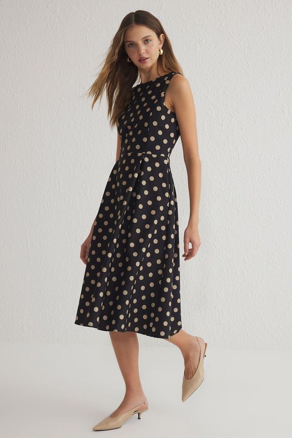 Trendyol Trendyol Black*001 Plain Midi Woven Dress