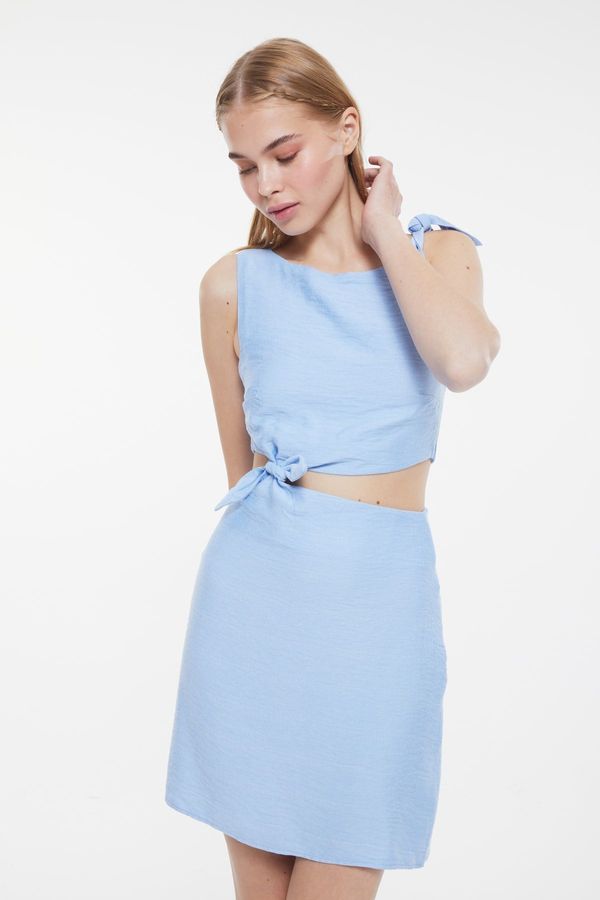 Trendyol Trendyol Blue Cut Out Detailed Dress