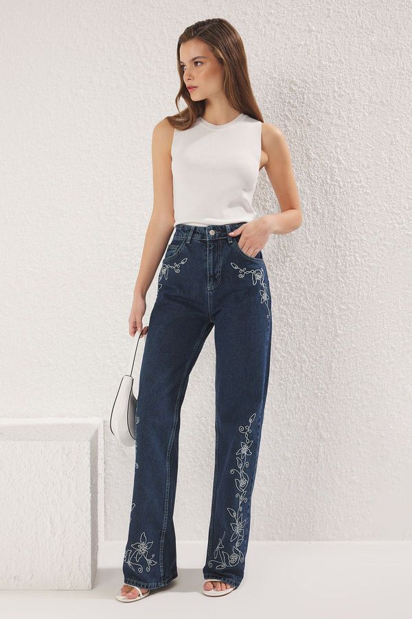 Trendyol Trendyol Blue Embroidered High Waist Wide Leg Jeans