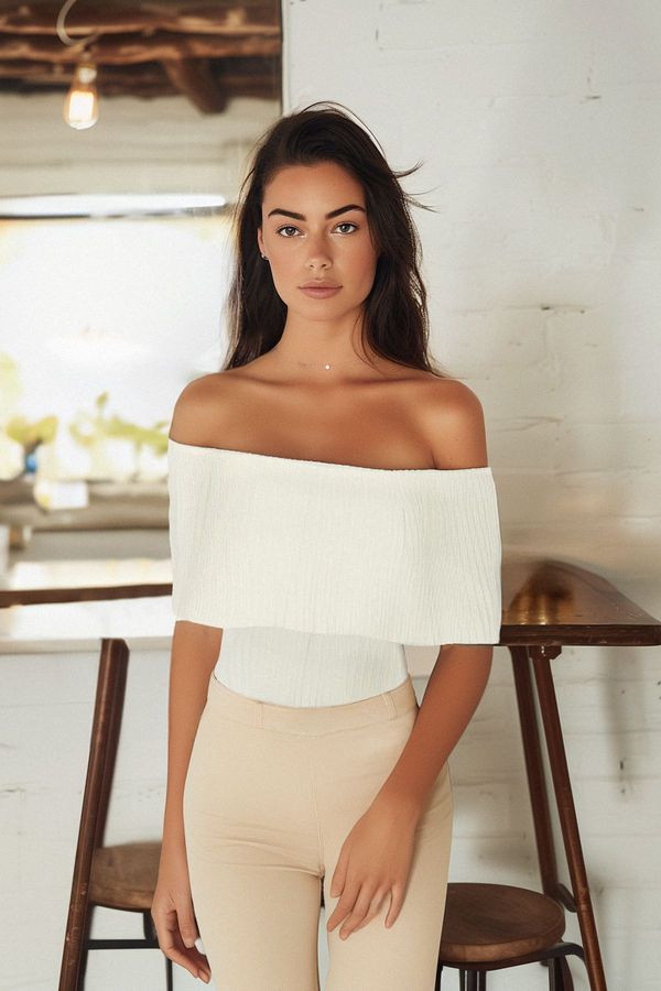 Trendyol Trendyol Bone Carmen Collar Knitwear Thin Blouse