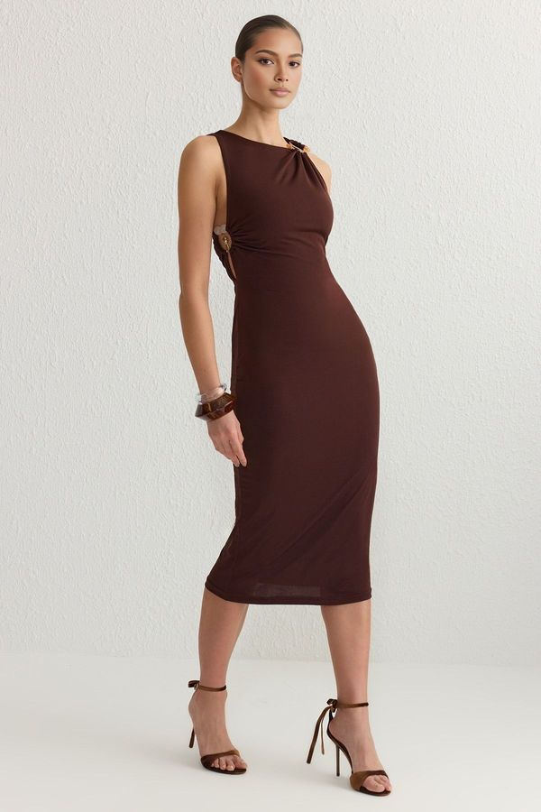 Trendyol Trendyol Brown Accessory Detail Knitted Midi Dress