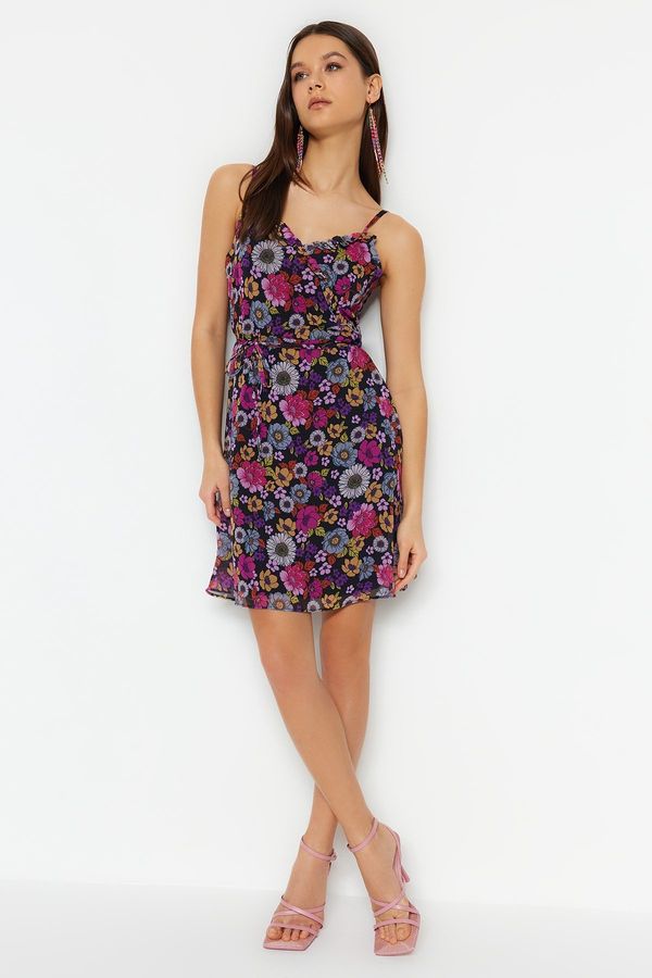 Trendyol Trendyol черен A-Line мини тъкани облицовани накъдрен флорални тъкани рокля