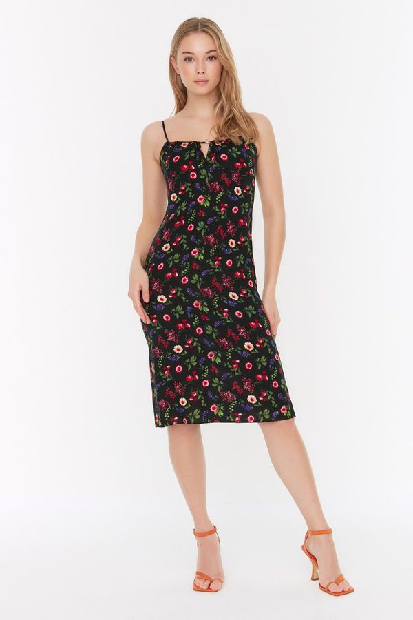 Trendyol Trendyol черен дребничка Strappy яка подробни тъкани тъкани рокля