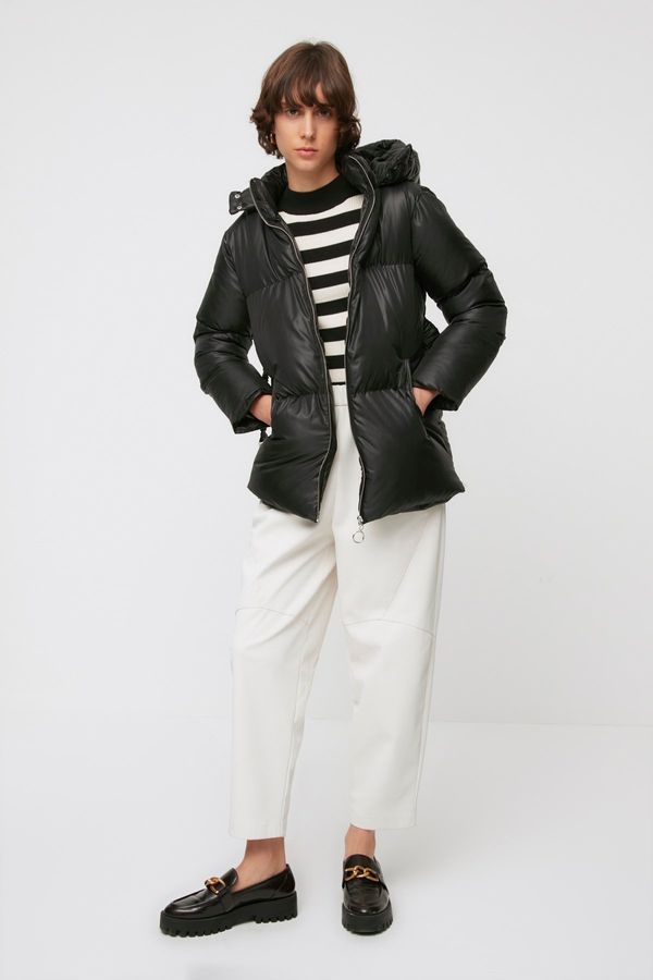 Trendyol Trendyol черен метал колан извънгабаритни качулка палто