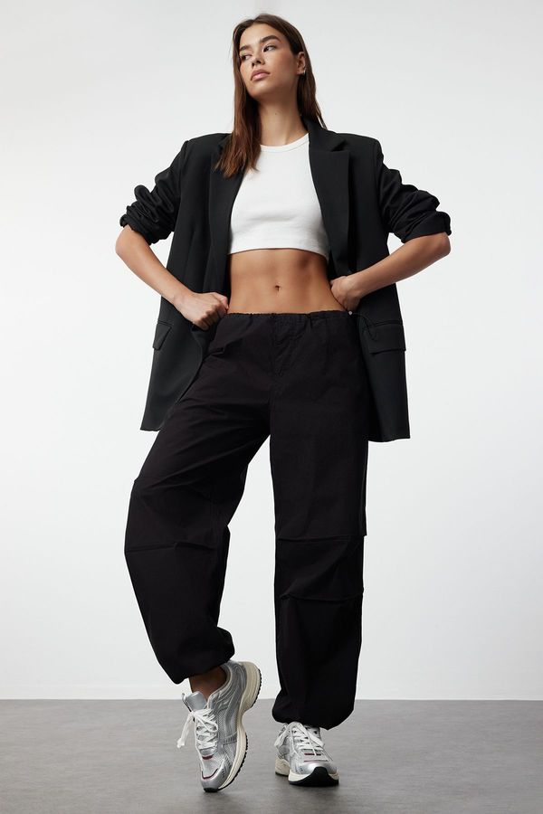 Trendyol Trendyol черен запушен нормален талия парашутен панталон