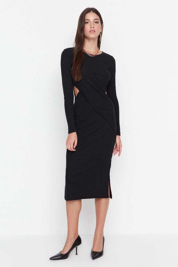 Trendyol Trendyol черна плетена рокля с конус с изрязани детайли