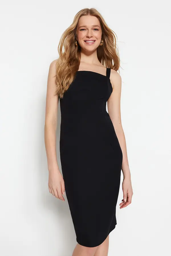 Trendyol Trendyol черно монтирани Midi тъкани Strappy яка подробни тъкани рокля