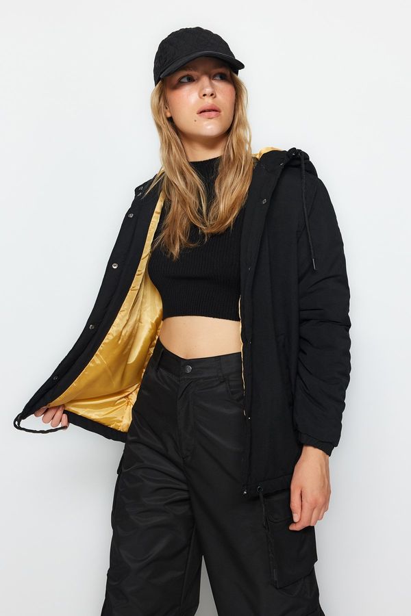 Trendyol Trendyol черно надуваемо палто с качулка