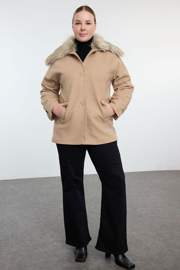 Trendyol Trendyol Curve Beige Regular Fit Coat with Fur Detail on Collar