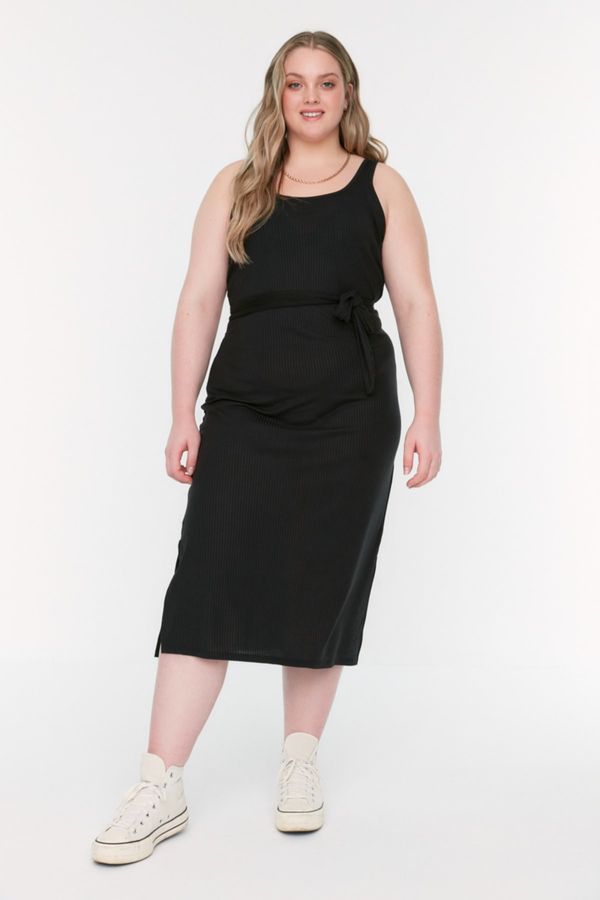 Trendyol Trendyol Curve Black Belted Slit Detailed Knitted Dress