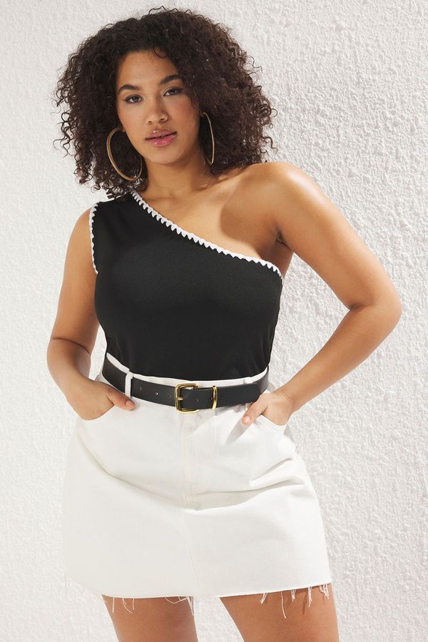 Trendyol Trendyol Curve Black One Shoulder Collar Embroidered Knitwear Blouse