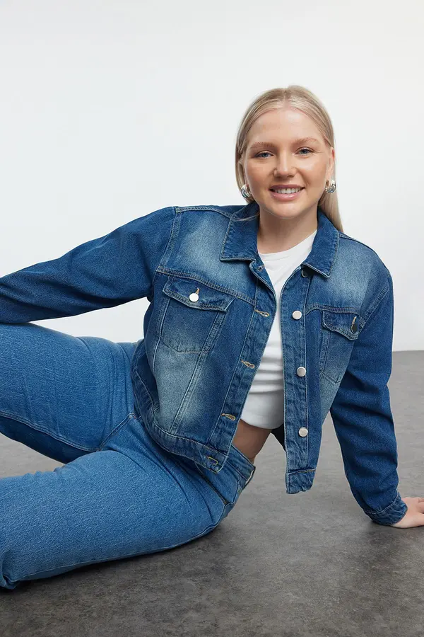 Trendyol Trendyol Curve Blue Large Size Crop Denim Jacket