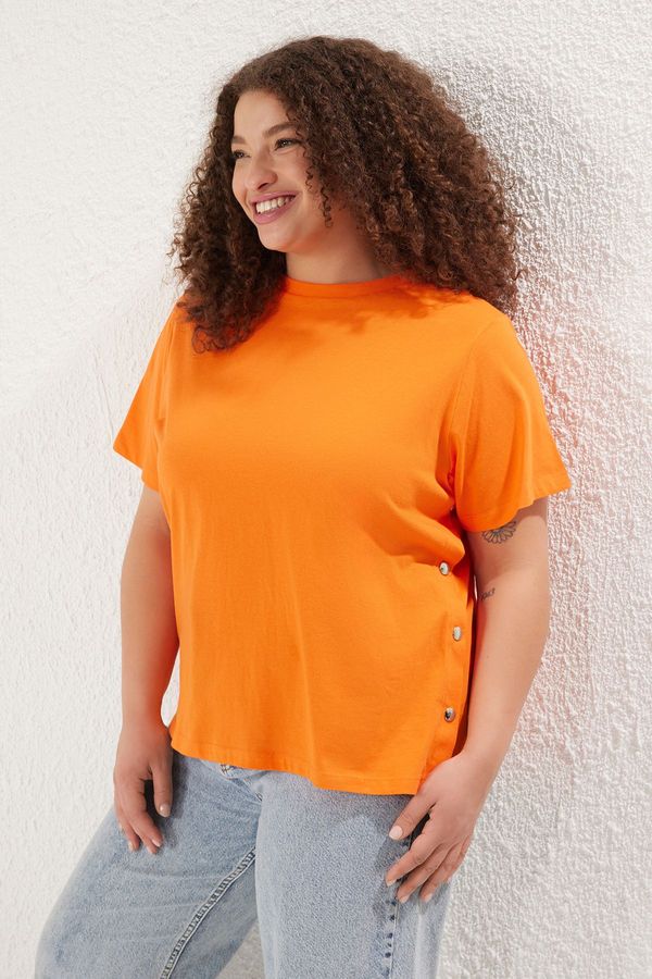 Trendyol Trendyol Curve Orange Boyfriend Fit Side Snap Detail 100% Cotton Knitted Plus Size T-shirt