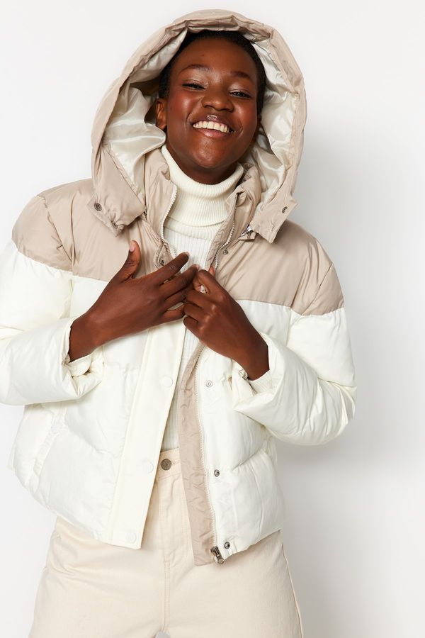 Trendyol Trendyol Ecru качулка цвят блок вода репелент надуваеми палто