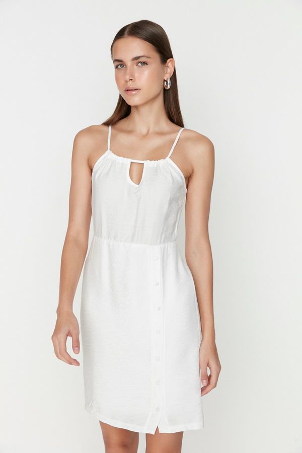 Trendyol Trendyol Ecru каишка яка подробна рокля