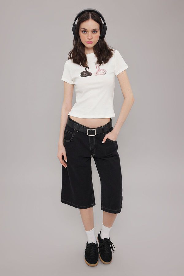 Trendyol Trendyol Ecru Printed Fitted/Body Fitted Knitted T-Shirt