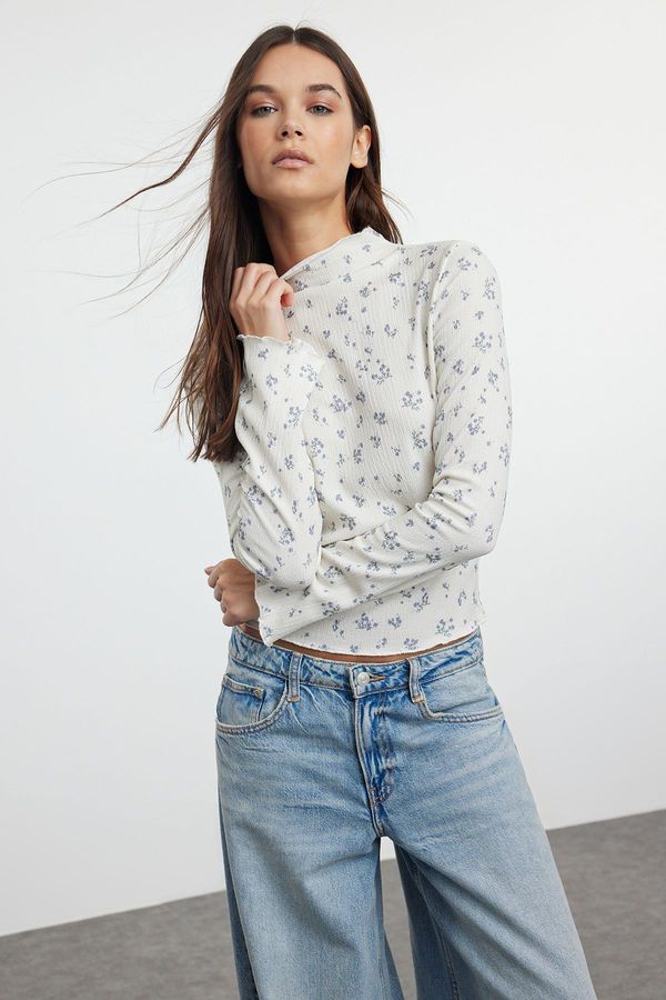 Trendyol Trendyol Ecru Printed Fitted/Body-Smooth Crepe/Textured Flexible Knit Blouse