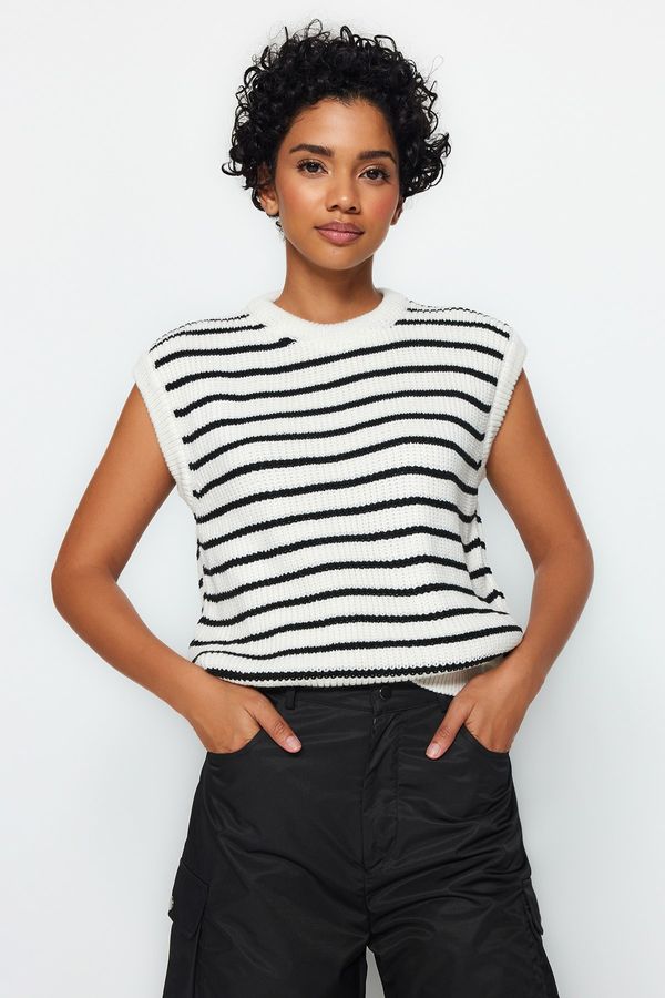 Trendyol Trendyol Ecru Раирана Crewneck трикотаж пуловер