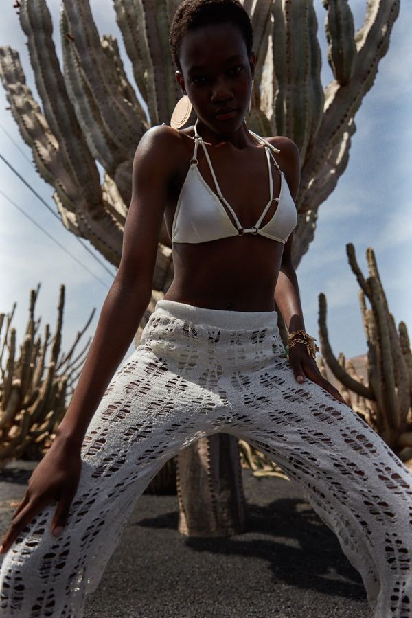 Trendyol Trendyol Ecru Triangle Accessorized Bikini Tops