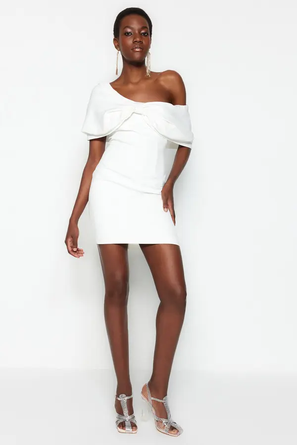 Trendyol Trendyol Ecru вталена тъкана булчинска вечерна рокля