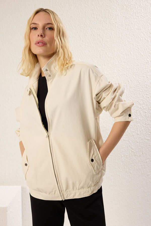 Trendyol Trendyol Ecru Water Repellent Oversize Denim Bomber Jacket
