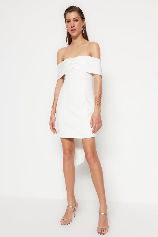 Trendyol Trendyol екрю облицовани тъкани тръбопроводи сватба / сватба елегантна вечерна рокля