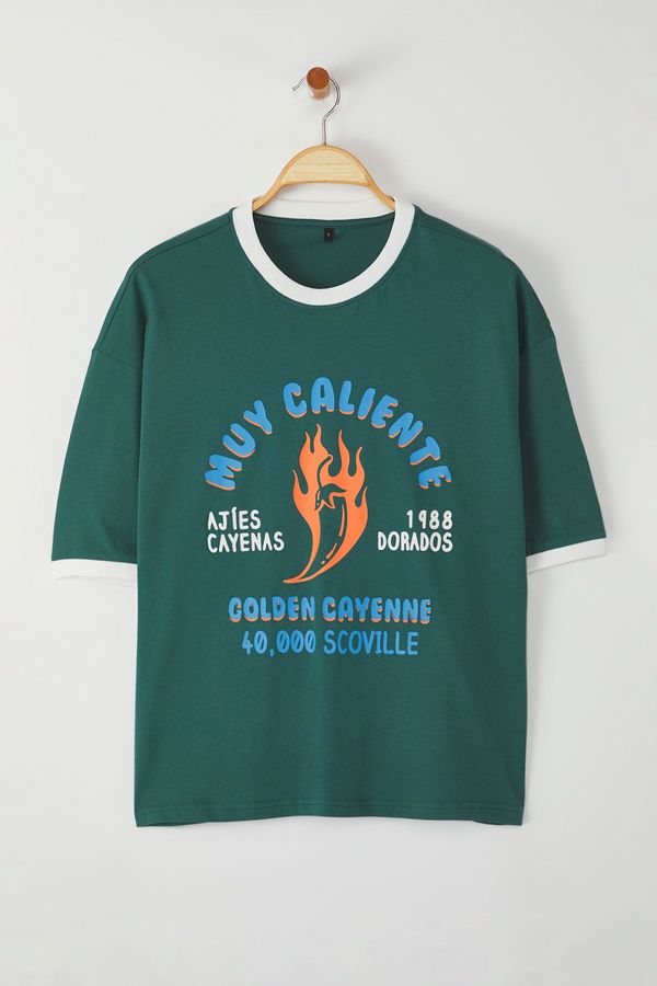 Trendyol Trendyol Emerald Green Boxy/Square Cut 100% Cotton Printed T-Shirt