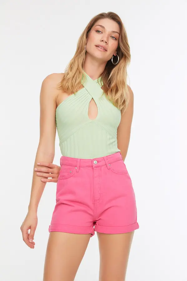 Trendyol Trendyol Folded Fuchsia Legs Denim Shorts