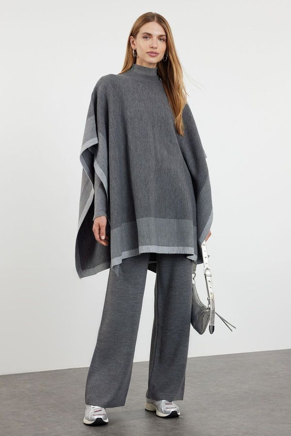 Trendyol Trendyol Gray Color Blocked Knitwear Poncho Trousers Bottom-Top Set