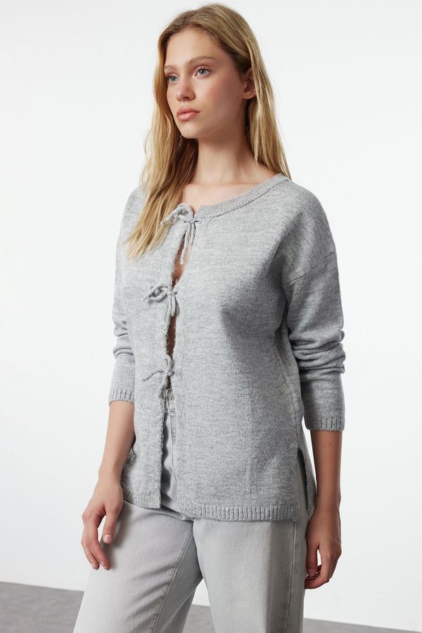 Trendyol Trendyol Gray Soft Textured Reversible Knitwear Sweater