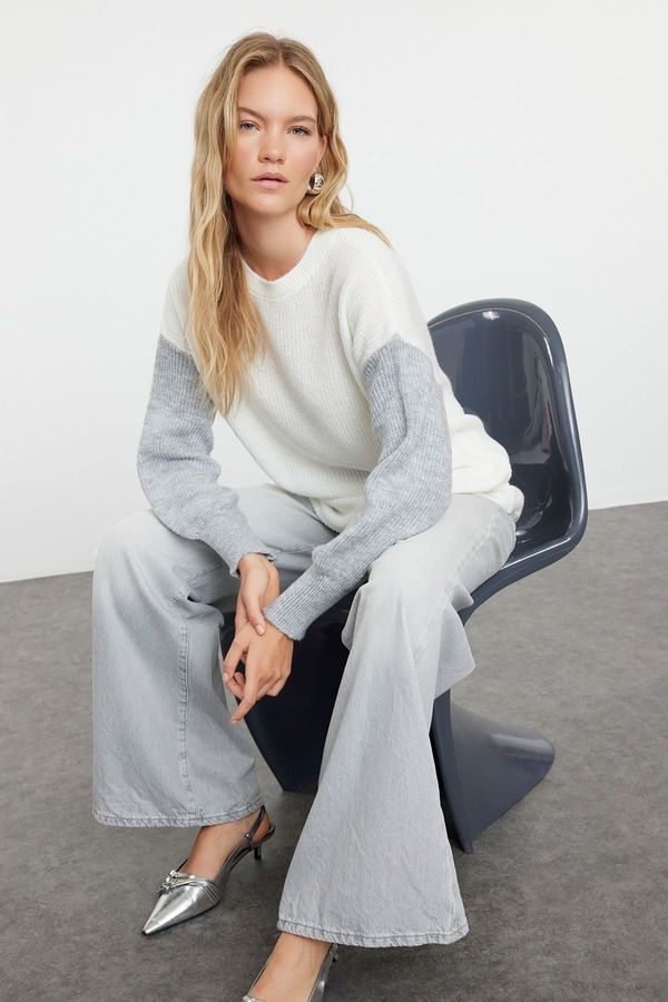 Trendyol Trendyol Gray Thessaloniki Knitted Color Blocked Knitwear Sweater