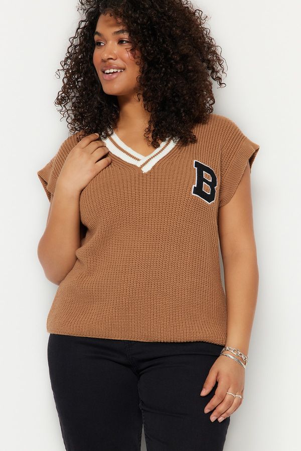Trendyol Trendyol крива камила бродирани V врата трикотаж пуловер