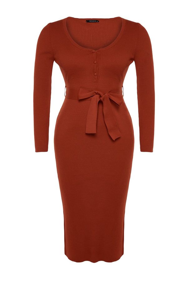 Trendyol Trendyol крива плочки вратовръзка талията, закопчана трикотаж рокля