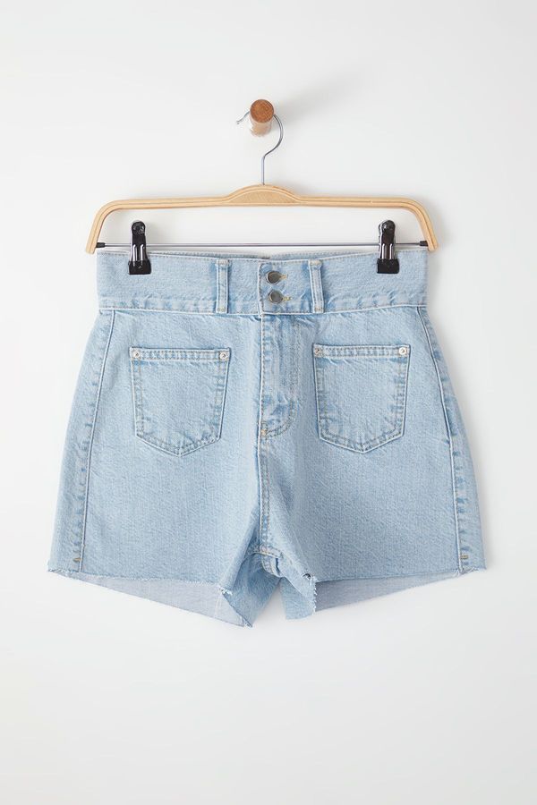 Trendyol Trendyol Light Blue Pocket Detailed Double Buttoned Cut-Out High Waist Mini Denim Shorts