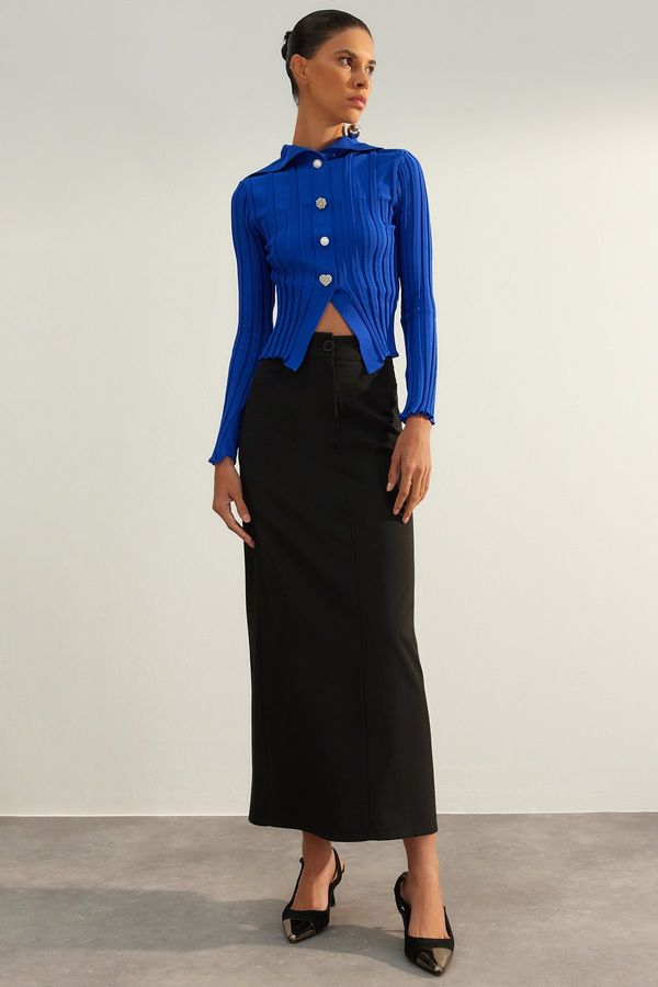 Trendyol Trendyol Limited Edition Saks Изненадващ бутон яка подробни трикотаж жилетка.