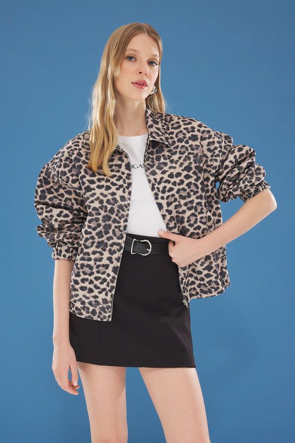 Trendyol Trendyol Multicolored Leopard Print Zipper Oversize Denim Bomber Jacket