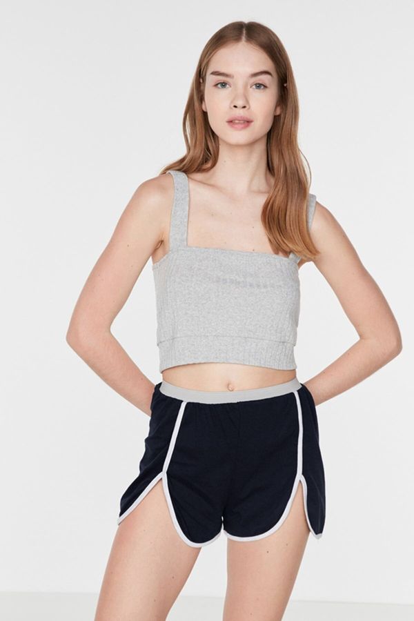 Trendyol Trendyol Navy Blue-Grey Piping Knitted Shorts