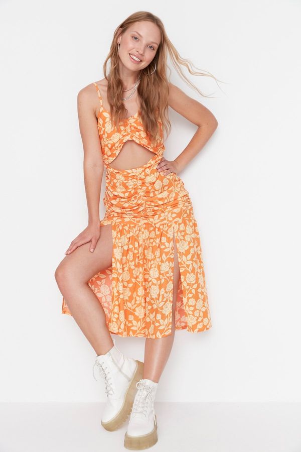 Trendyol Trendyol оранжево изрязани подробни тъкани рокля