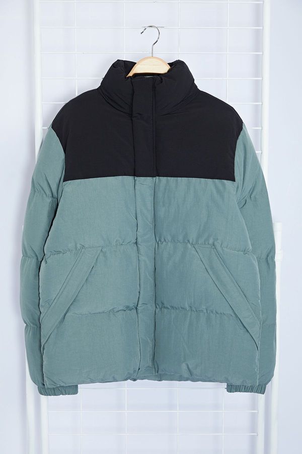 Trendyol Trendyol Regular Fit Color Blocked Stand-Up Collar Winter Coat