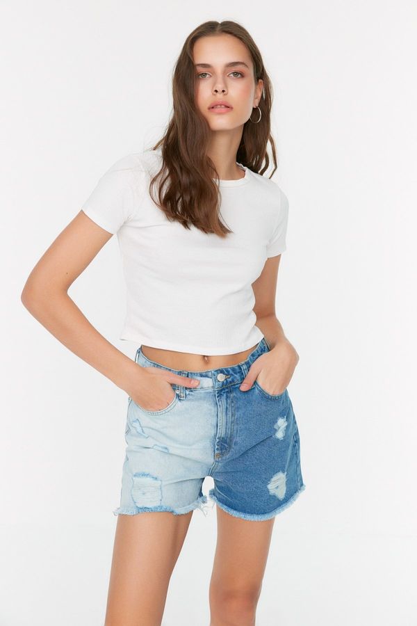 Trendyol Trendyol Shorts - Blue - Normal Waist